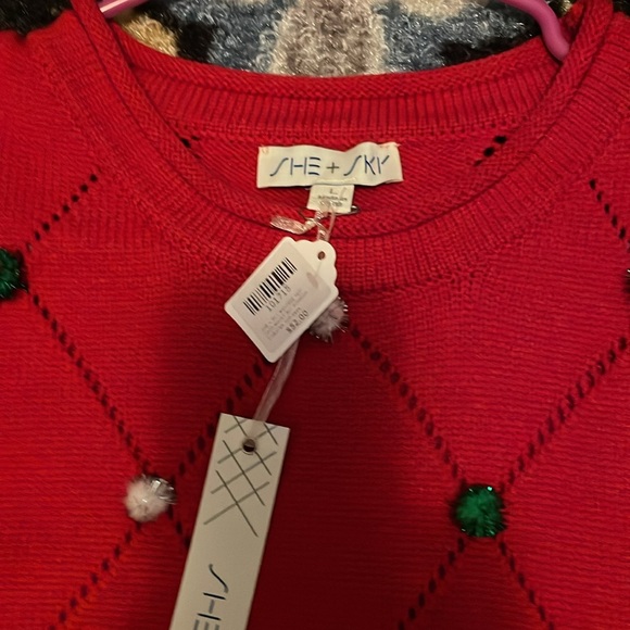 Beautiful Christmas sweater! Ready for 2025.Closet clear out no returns. - Picture 2 of 3